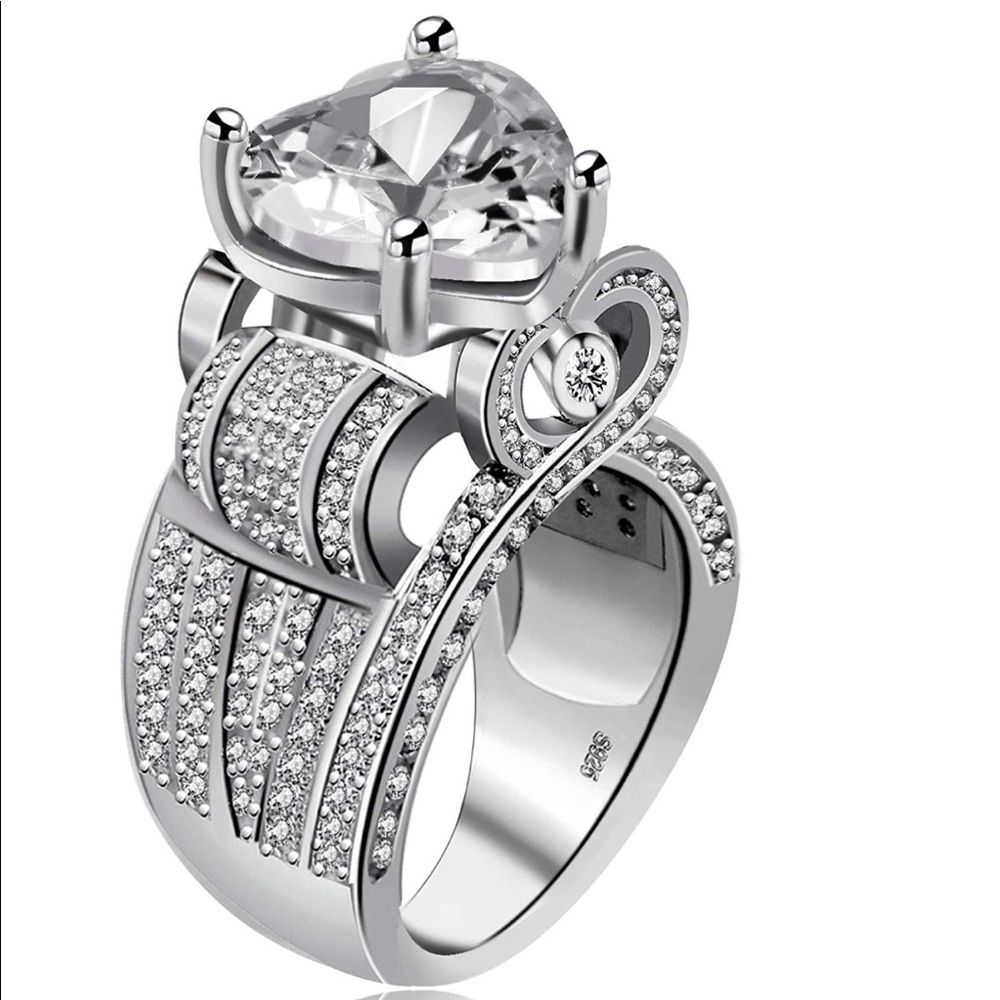 Women’s ring New and beautiful 💍